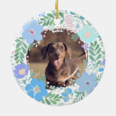 パステルブルーの花柄ダックスフンドカスタム写真メモリアル セラミックオーナメント (裏面)