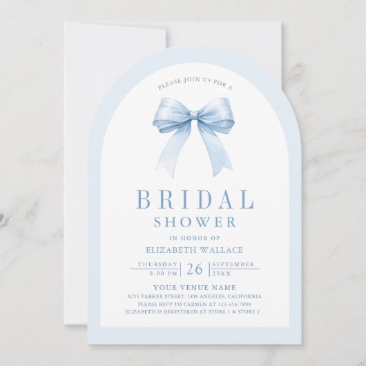 パステルブルーコケットボウアーチフォトブライダルシャワー 招待状 (正面)