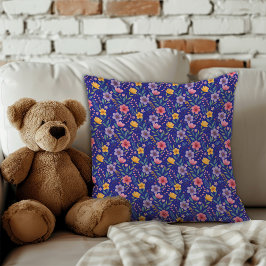 パステルブルーシンプル花柄モノグラム クッション