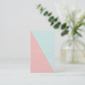 パステルブルーピンクのソーシャルメディアの色ブロック対角線 名刺 (スタンド正面)