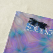 パステルマザーオブパールパターンネームモノグラム | ビーチタオル (インサイチュ)