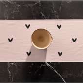 パステルモダンピンクとブラックのハートパターン ショートテーブルランナー