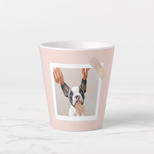 パステルモダンピンクフレーム |個人用の犬の写真 カフェラテマグ (正面)