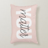 パステルモダンピンクユーマターインスピレーション引用文 アクセントクッション (正面(垂直))