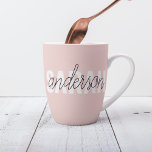 パステルモダンピンク美しいユーパーソナライズされたネーム カフェラテマグ<br><div class="desc">パステルモダンピンク美しいユーパーソナライズされたネーム</div>
