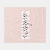 パステルモダンピンク美しいユーパーソナライズされたネーム フリースブランケット (正面(横))