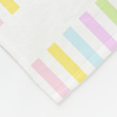 パステルモダンプストライプの色の数々の フリースブランケット (角)