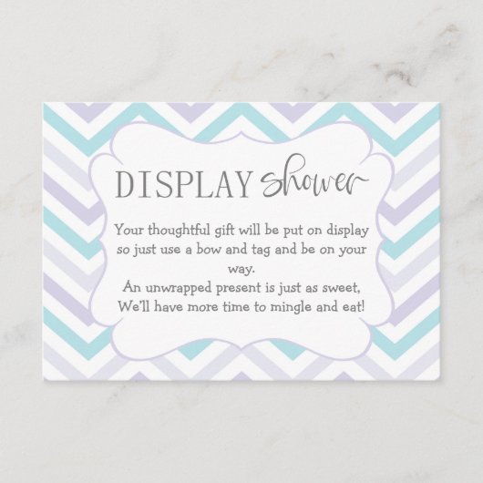 パステルラベンダーアンドアクアジグザグジーベビー エンクロージャーカード (正面)