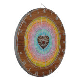 パステルレインボー素朴ウッドトーンモノグラムハートダ ダーツボード (正面左)