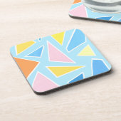 パステル三角形オン淡い色のブルー コースター (左側)
