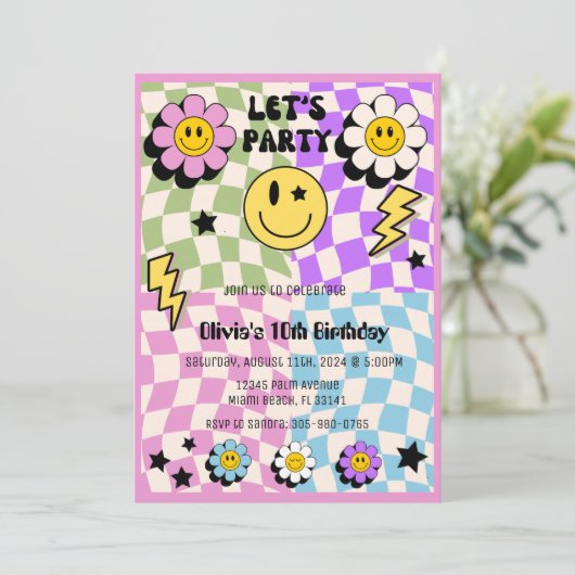 パステル名門私立校風のY2Kレトロハッピー顔パーティー誕生日 招待状 (スタンド正面)