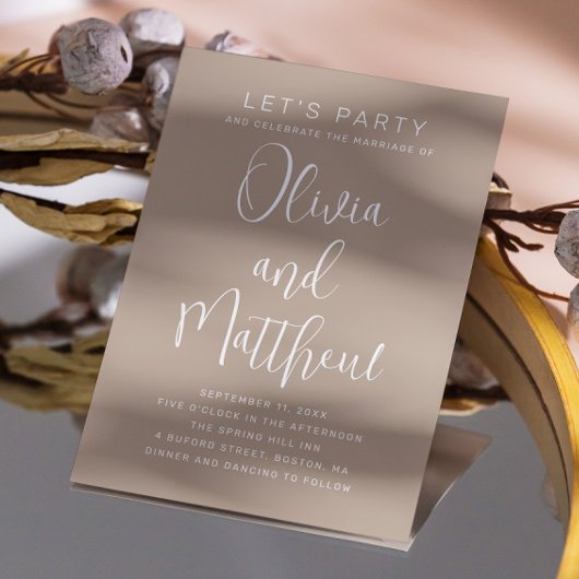 パステル淡い色のトープタイポグラフィス結婚クリプト+ QR 招待状