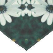 パステル淡い色のナマカルアンドオステオスペルムフラワー テーブルクロス (アングル)