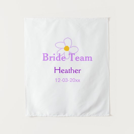 パステル紫の花を飾ったウェディングパーティーのチーム。ボヘミアンスタイルの花嫁 タペストリー (正面)