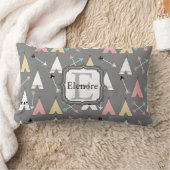 パステル調のテント小屋および矢のモノグラム ランバークッション (ブランケット)