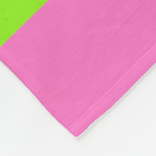 パステル調のフィギュアスケート選手はタイポグラフィを言い表わします フリースブランケット (角)