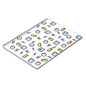 パステル調の幾何学的な形パターンモノグラム ノートブック (左側)