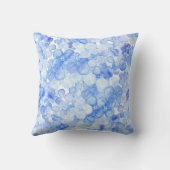 パステル調の青いラベンダーの水彩画のhortensiaの花柄 クッション (裏面)