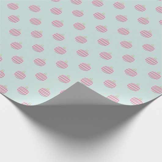 パステル調ピンクおよび真新しい緑のクリスマスオーナメント ラッピングペーパー (角)