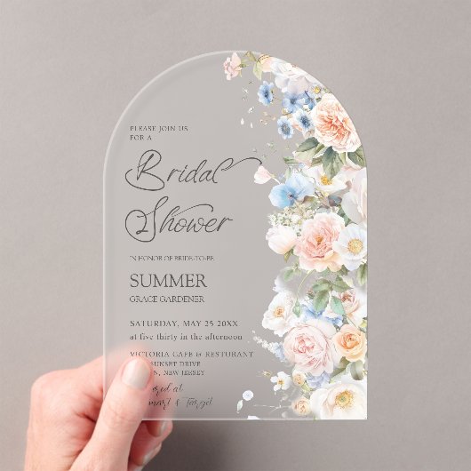 パステル赤面ホワイトブルーフローラブライダルシャワーアーチ アクリル招待状 (インサイチュ (ポータブル))