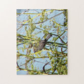 パズル - 茎に座るフィンチ (縦)