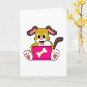 パソコンを持つ犬 カード (黄色い花)