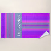 パタカラフルストライプのーンパーソナライズされた ビーチタオル (正面)