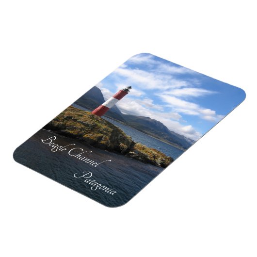 パタゴニア州ベアグルチャンネルの遠隔ライトハウス マグネット (左側)