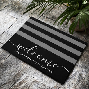 パタモダンーンストライプのファミリーウェルカムブラックグレー ドアマット