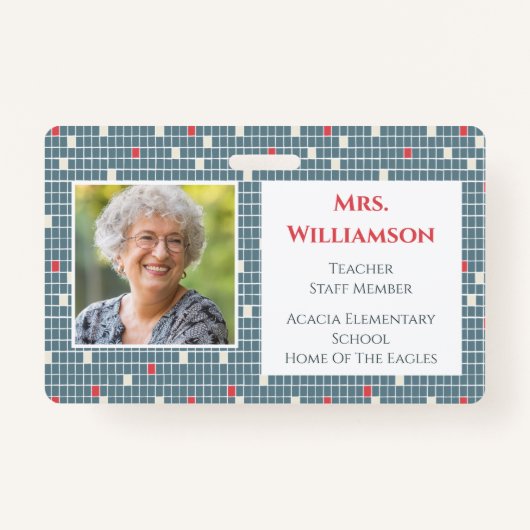 パタモダンーン先生教育スタッフの写真ID バッジ (正面)