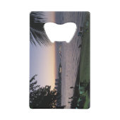 パタヤビーチサンセット…チョンブリ（タイ） クレジットカード栓抜き (裏面)