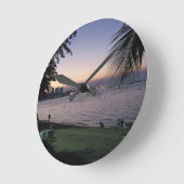 パタヤビーチサンセット…チョンブリ（タイ） ラウンド壁時計 (傾斜)