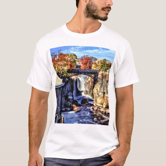 パターソンNJ – パターソン素晴らし滝 Tシャツ (正面)