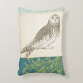 パターン背景の灰色のフクロウ アクセントクッション (正面(垂直))