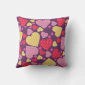 パターン（の模様が）あるなハートのコラージュ クッション (裏面)