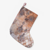 パックラシックチワーク付きのヴィンテージプリント、ペイズリー要素 スモールクリスマスストッキング (正面 (吊り時))