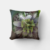 パッションフラワー クッション (正面)