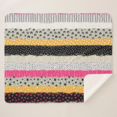 パッチワークのタイル：多彩なシームレスなデザイン。 シェルパブランケット (正面(横))