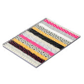 パッチワークのタイル：多彩なシームレスなデザイン。 ノートブック (左側)