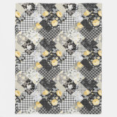 パッチワークのパターストライプンと黄色のバラ フリースブランケット (正面)