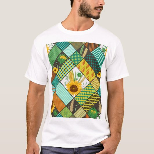 パッチワークの穀類、ひまわり、幾何学的パターン。 Tシャツ (正面)