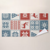 パッチワークスタイルのクリスマスパターン。伝統的 バスタオル (バスタオル)