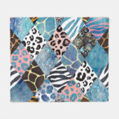 パッチワークスタイル、水色コラージュパターン。 フリースブランケット (正面(横))