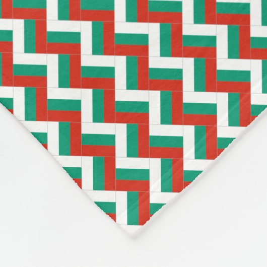 パッチワークブルガリア国旗のパターン フリースブランケット (角)