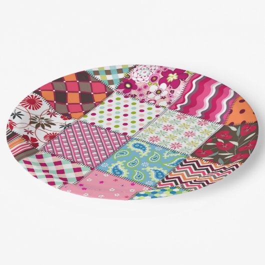 パッチワーク数々のキルト色のギンガム ペーパープレート (アングル)