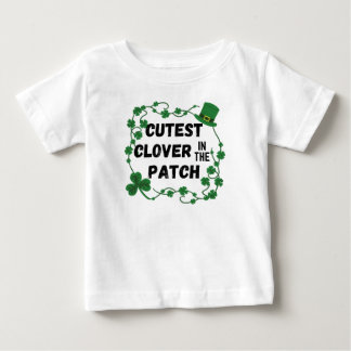 パッチ聖パトリックの日で一番かわいいクローバー ベビーTシャツ