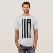 パトリオ国旗の白黒の星とストライプ Tシャツ (正面フル)