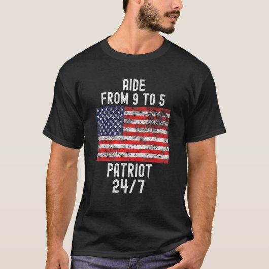 パトリオ・愛国主義者援助国7月4日米国国旗 Tシャツ (正面)