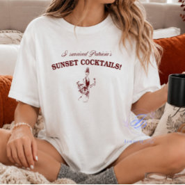 パトリシアのサンセットカクテルに耐えたぞ Funny Horror トライブレンドＴシャツ