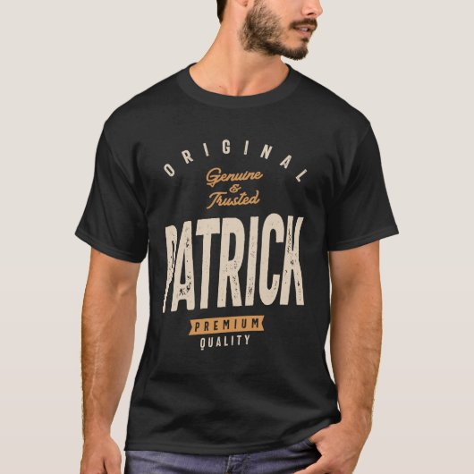 パトリックパーソナライズされたネームおもしろい- Patrick Tシャツ (正面)